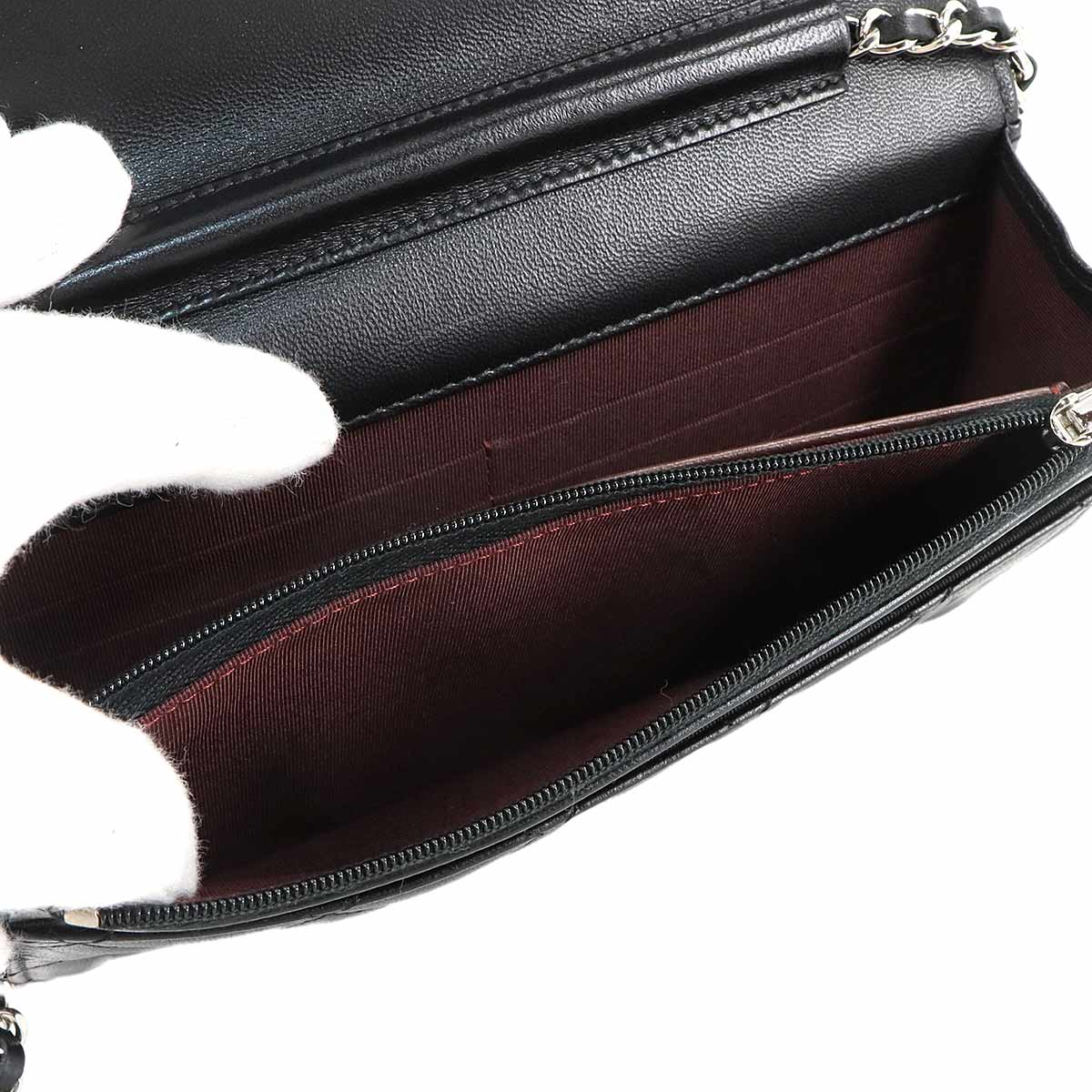 Matelasse Classic Chain Wallet Leather Black AP0250