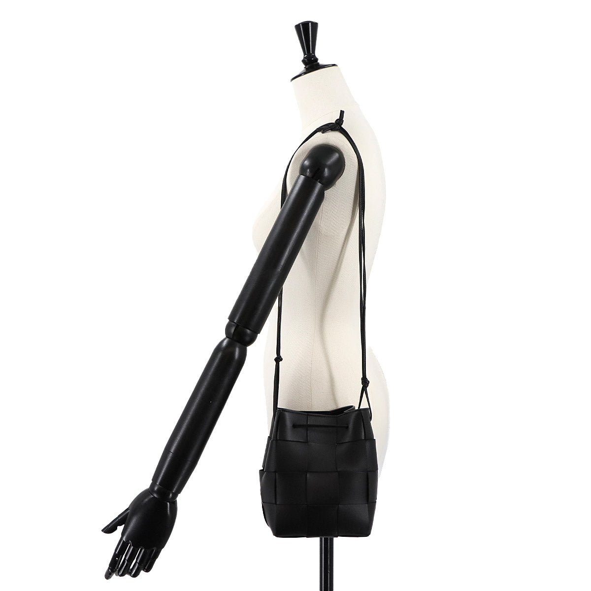 Intrecciato Small Cassette Shoulder Bag Black 680218