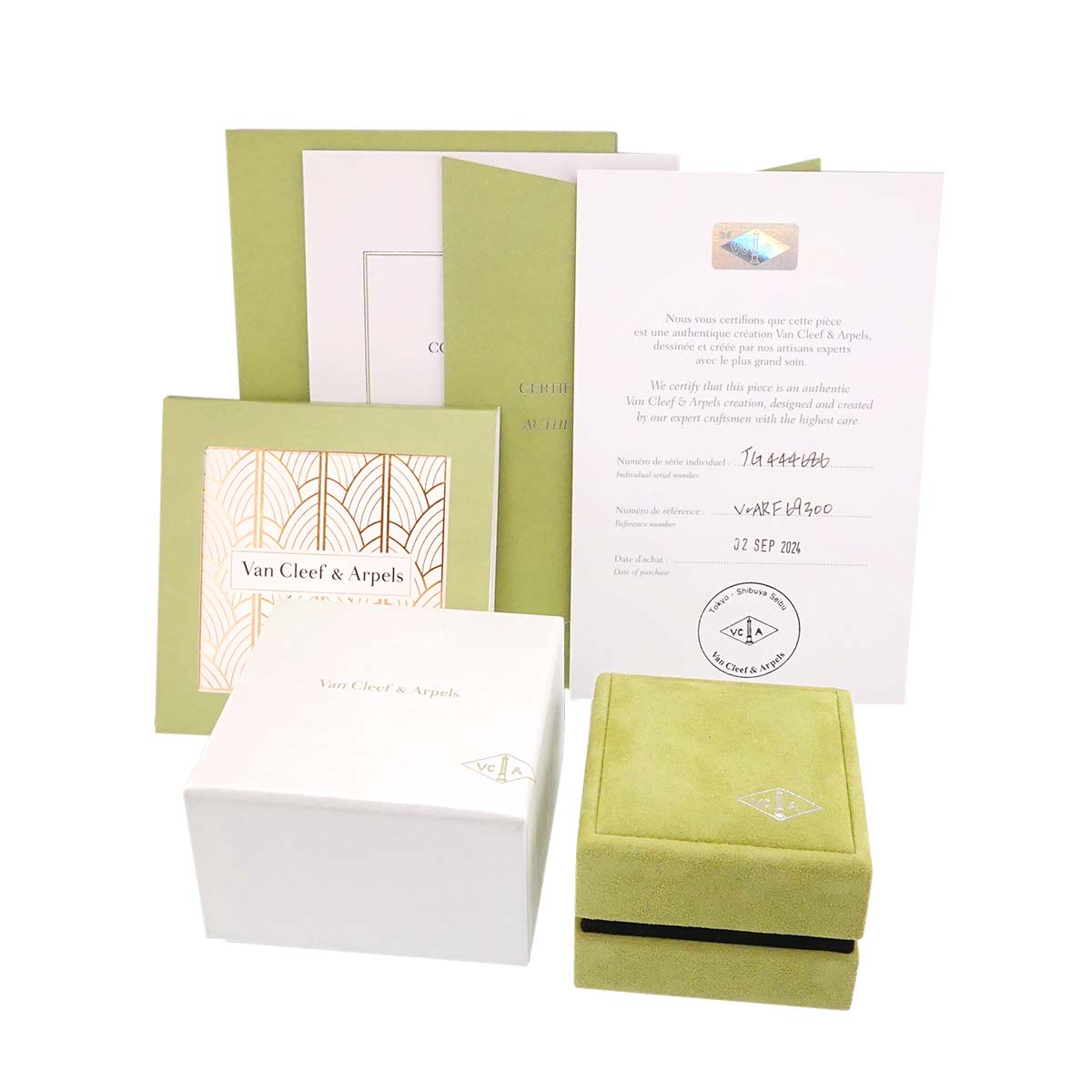 Sweet Alhambra Papillon Mother of Pearl MOP Necklace 18K YG 750