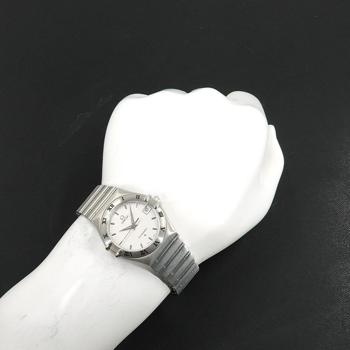 Constellation 1512 30 Quartz Date Silver Dial Mens Watch