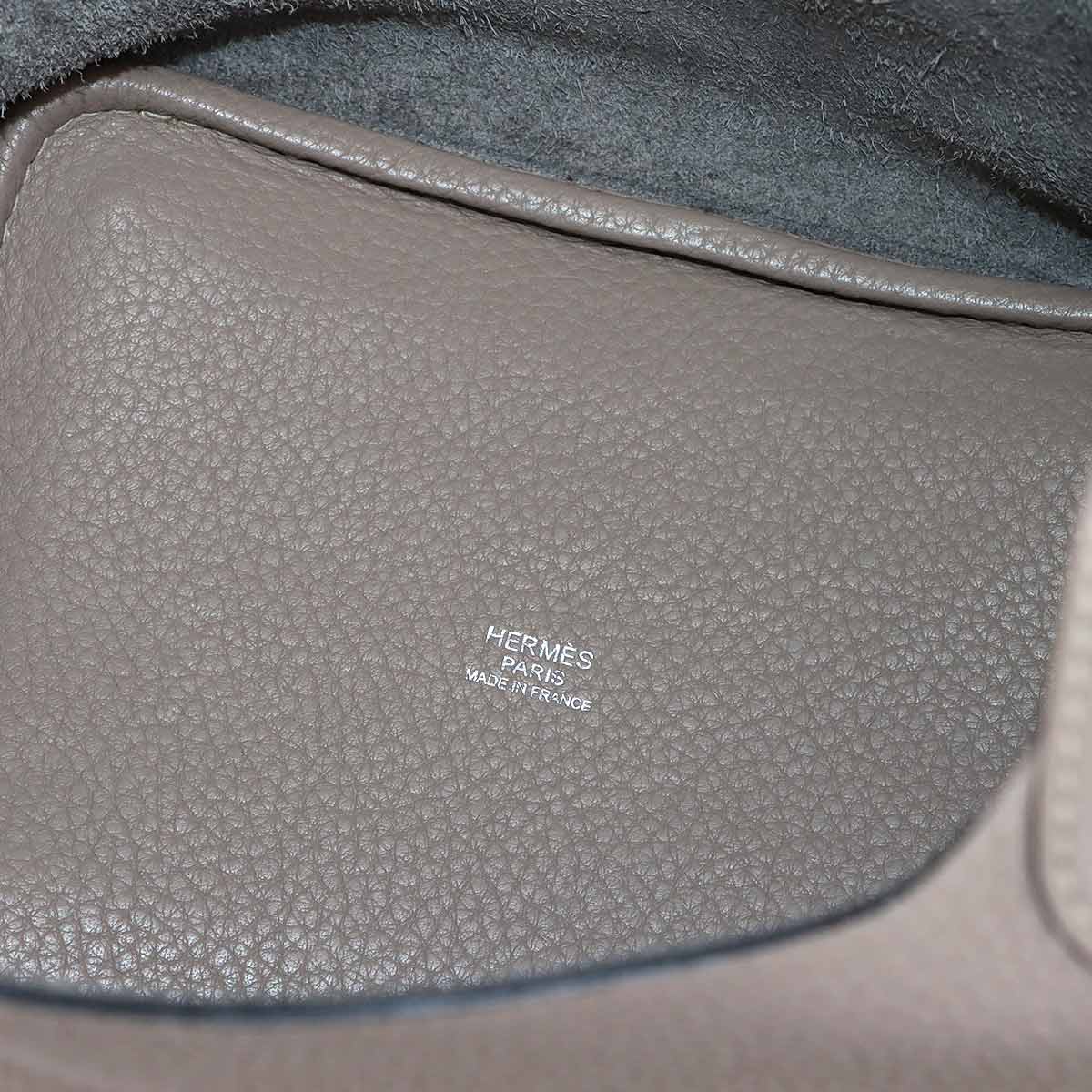 Picotin Lock PM Hand Bag Taurillon Clemence Gris tourterelle