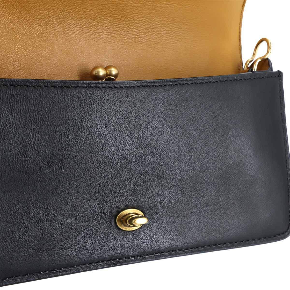 Dinky Chain Shoulder Bag Leather Black