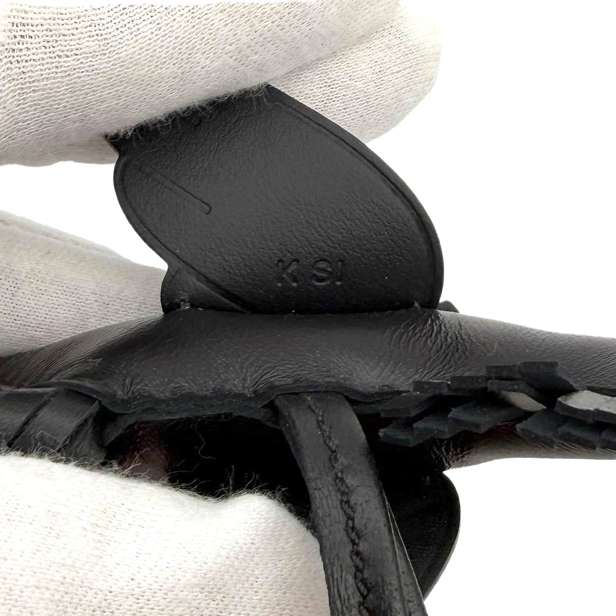 Rodeo Pegasus PM Bag Charm Agneau Milo So Black 90309339