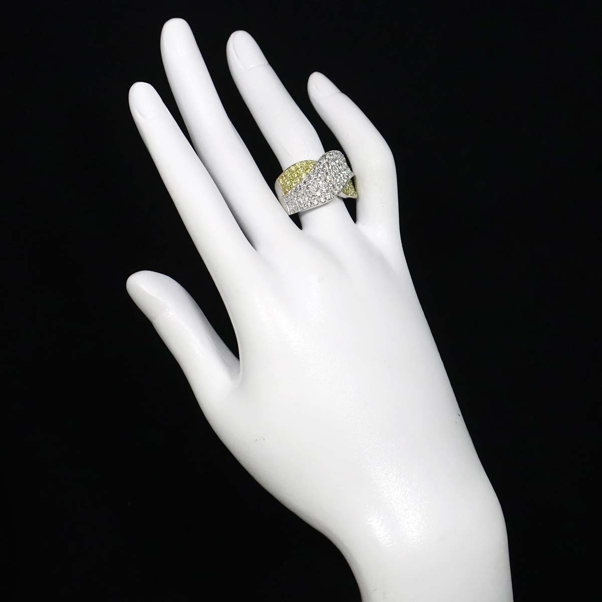 Diamond 1.72ct YellowDiamond 0.68ct Ring K18 WG White Gold size6.75(US)