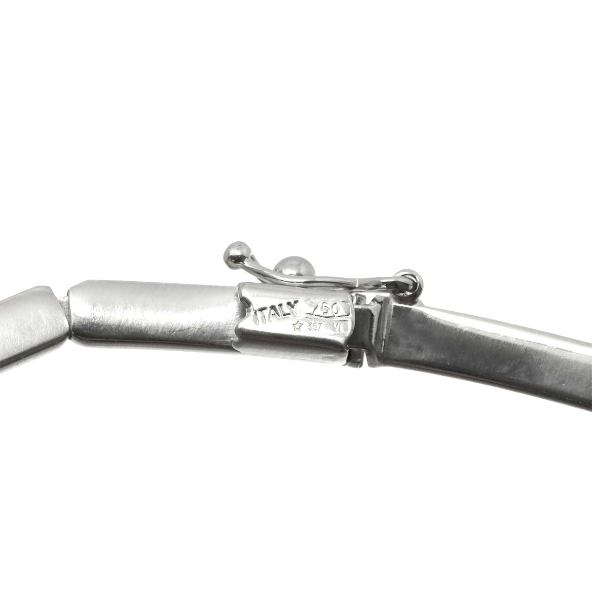 Sapphire 1.524ct Diamond 0.877ct Necklace 18K WG White Gold 750