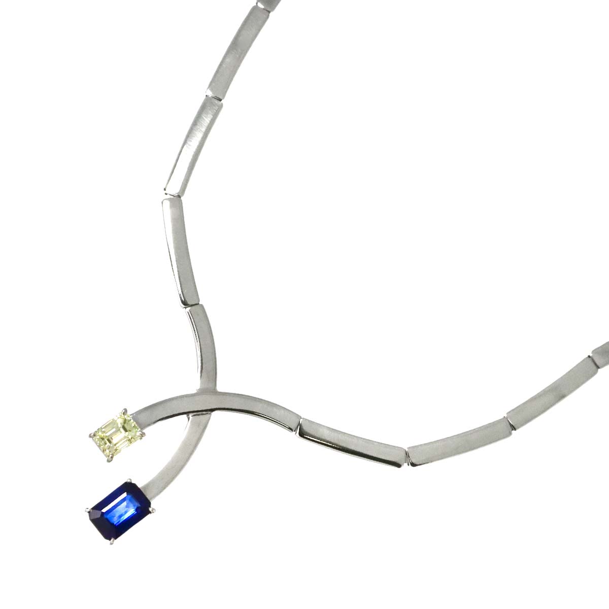 Sapphire 1.524ct Diamond 0.877ct Necklace 18K WG White Gold 750