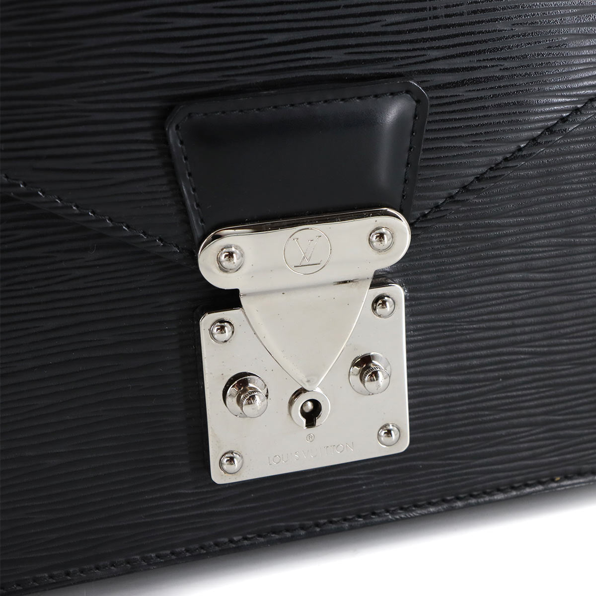 LOUIS VUITTON Epi Pochette Serie Dragonne Clutch Bag Leather M52762