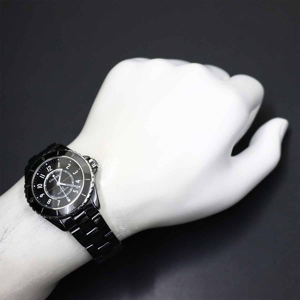 J12 H5697 Automatic Date Black Dial Mens Watch