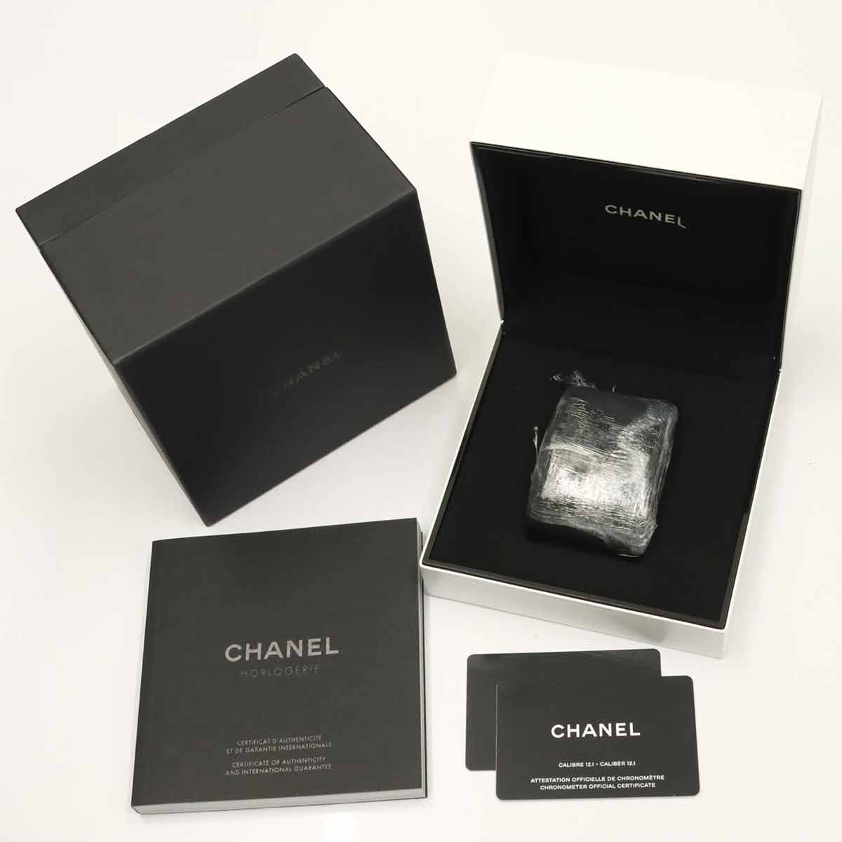 J12 H5700 Date Automatic White Dial Mens Watch