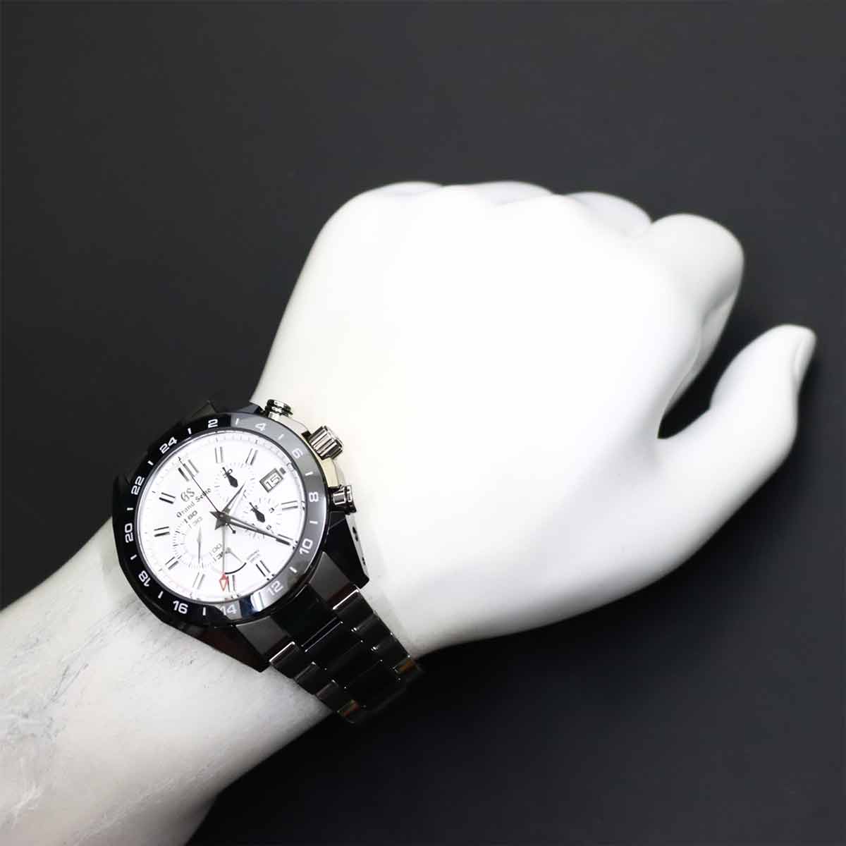 Spring Drive GMT SBGC221 9R86 0AG0 White Dial Mens