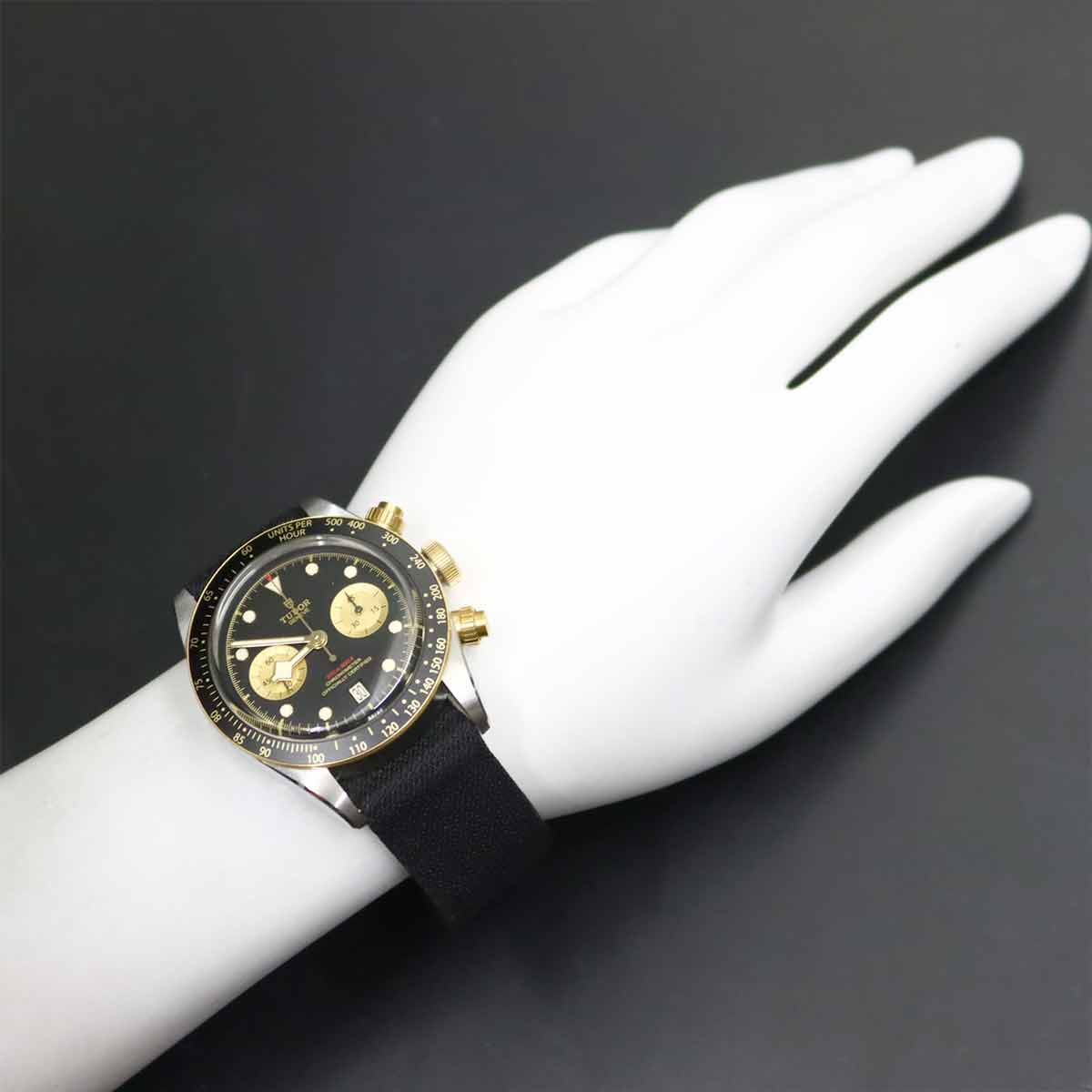 Heritage Black Bay 79363N YG Chronograph Automatic Date Mens