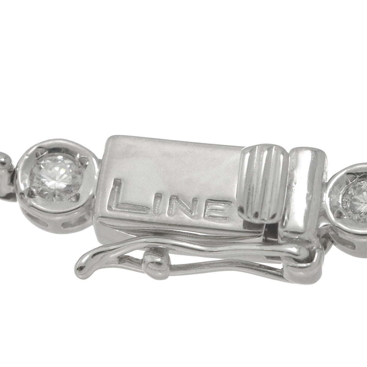 LINE Diamond 1.50ct Bracelet 18K White Gold 750