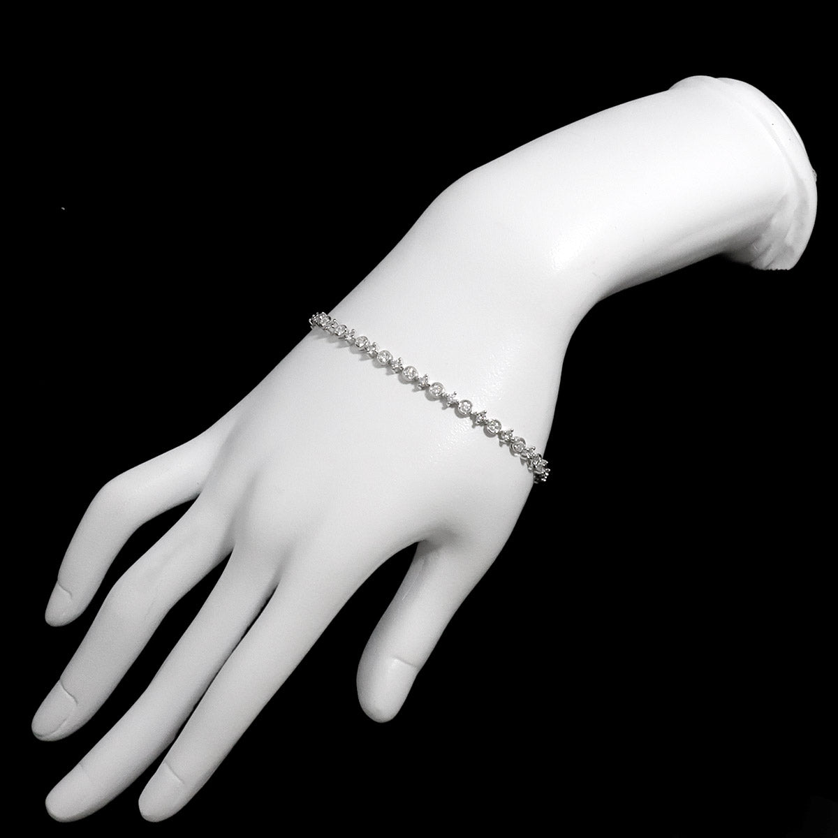 LINE Diamond 1.50ct Bracelet 18K White Gold 750