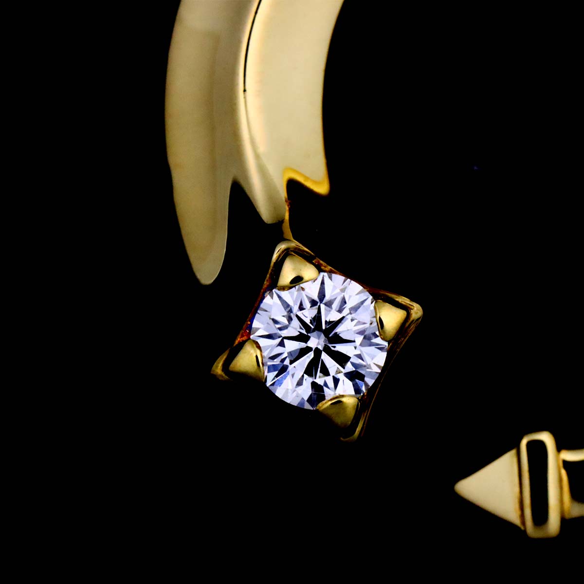 Avaanti Diamond Necklace 18K YG 750