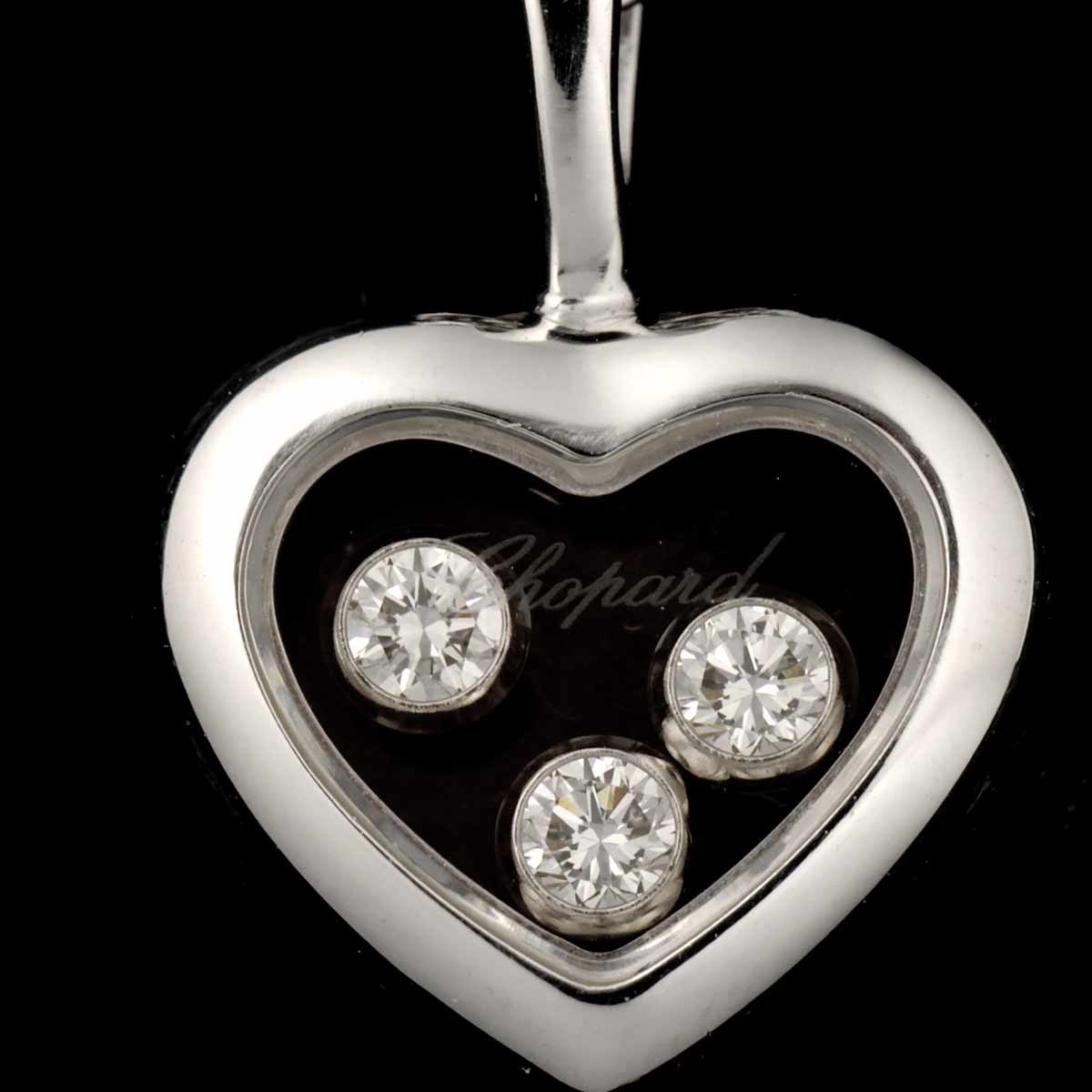 Happy Diamond Heart Necklace 18K White Gold 750
