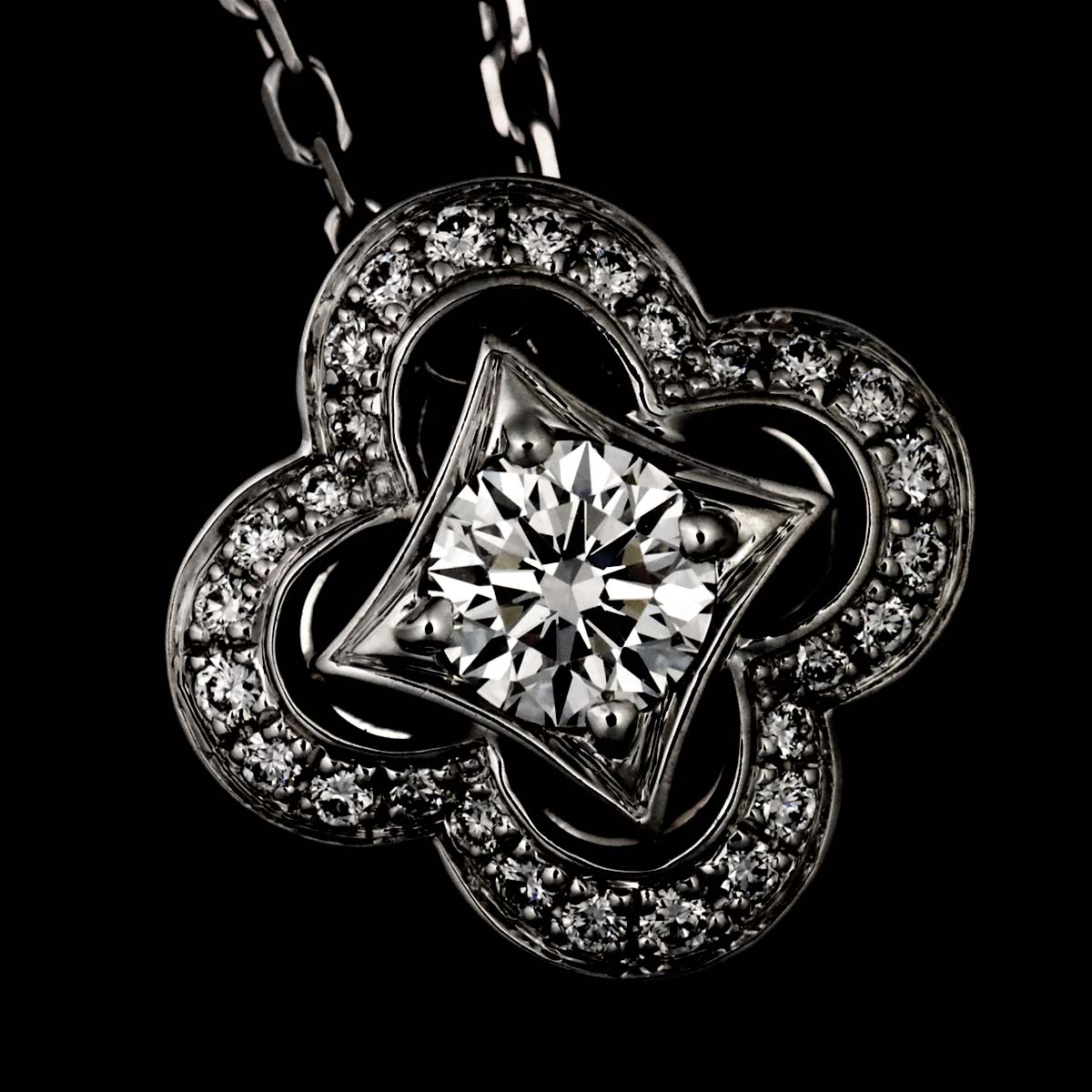 Pendentif Diamond Necklace 18K WG 750