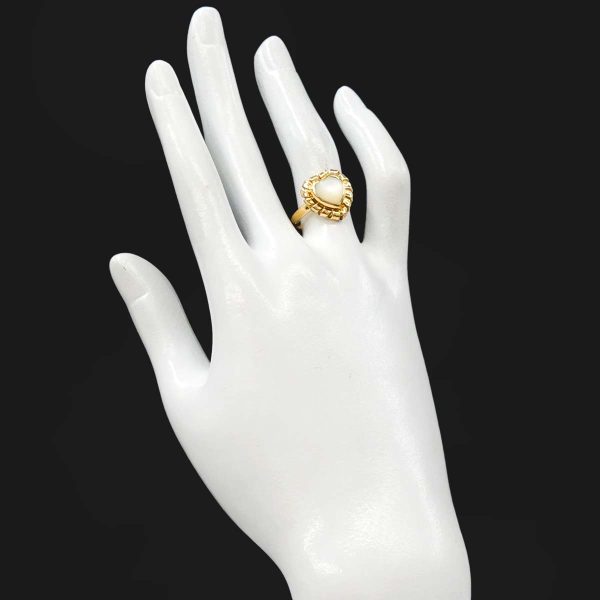 MOP Heart Ring 18K YG 750 size6.25-6.5(US)