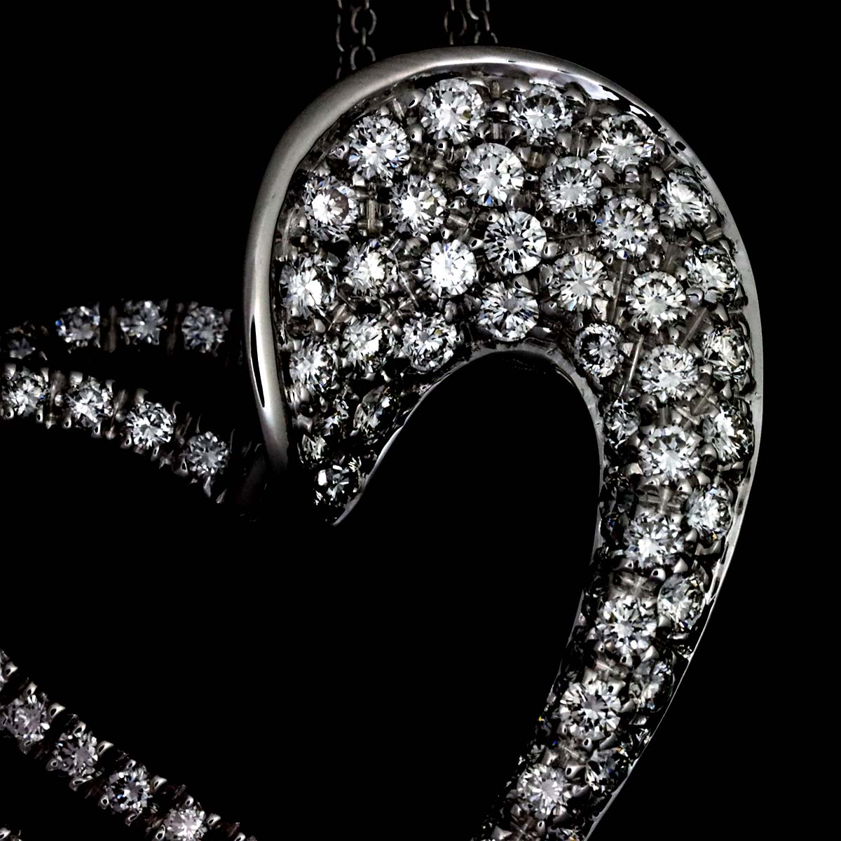 Heart motif Diamond 1.60ct Necklace 18K White Gold 750