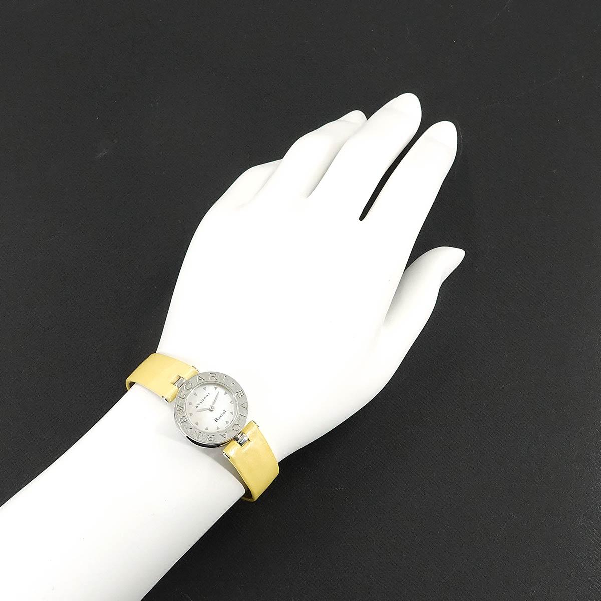 B-Zero1 BZ22S Quartz White Shell Dial Ladies Watch