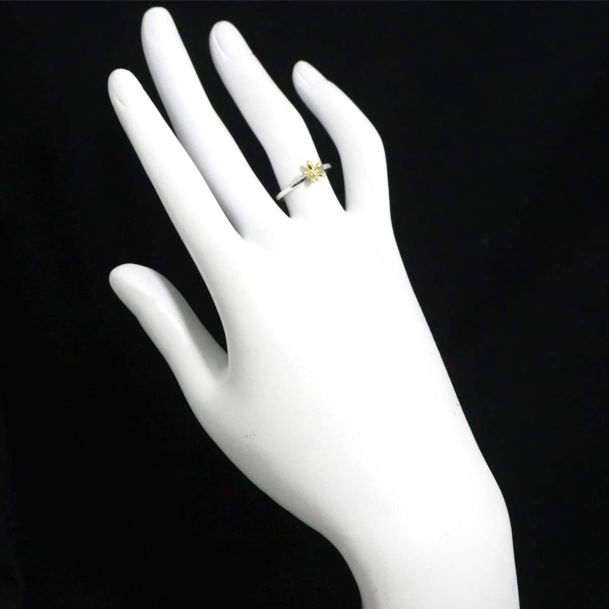 Flower Motif Ring 18K White Gold 750 Size5.75-6(US)