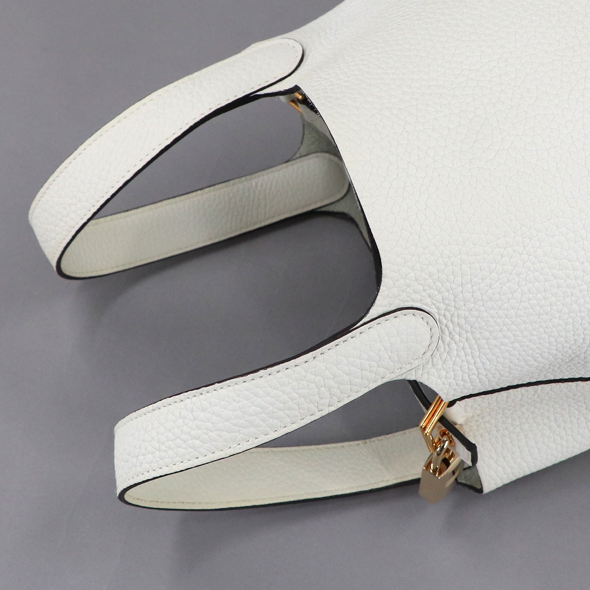 Picotin Lock PM Hand Bag Taurillon Clemence New White