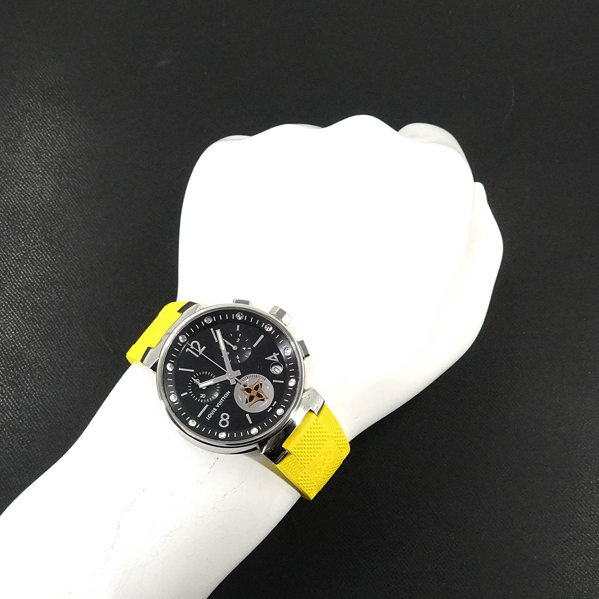Tambour Moon Star Q8D11 Chronograph Date Black Dial