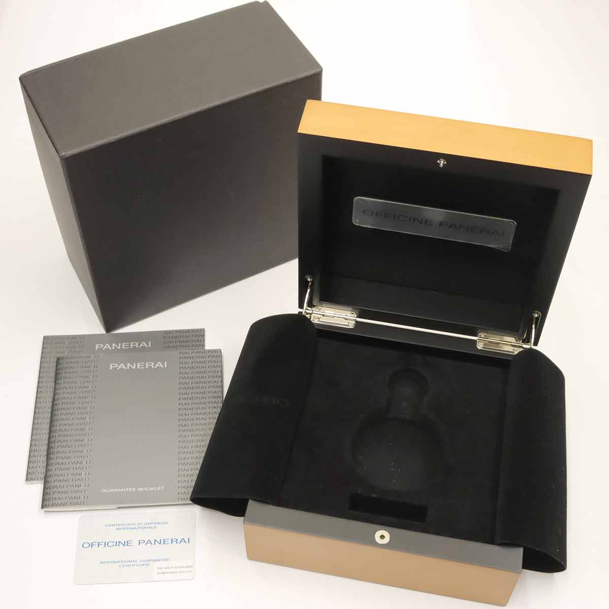 Table Clock PAM00581 Hand Winding Black Dial