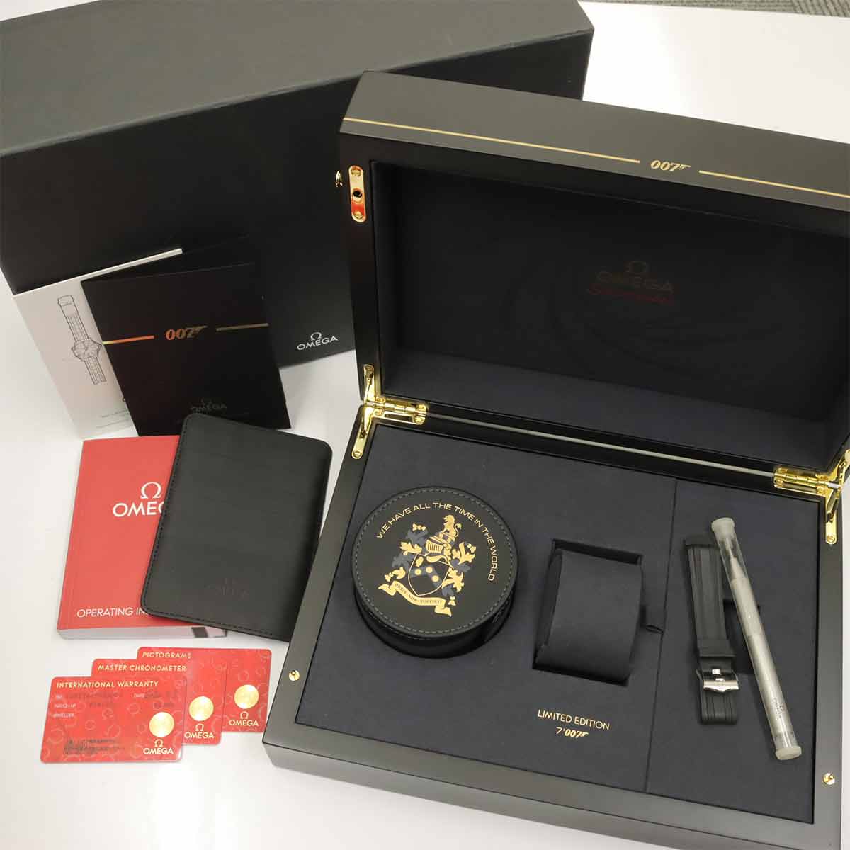 Seamaster Diver 300 210 22 42 20 01 004 007 750 Yellow Gold