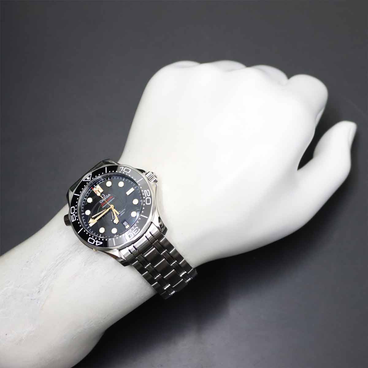 Seamaster Diver 300 210 22 42 20 01 004 007 750 Yellow Gold