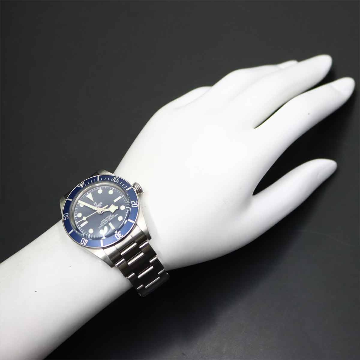 Black Bay Fifty Eight 79030B Blue Dial Automatic Mens Watch