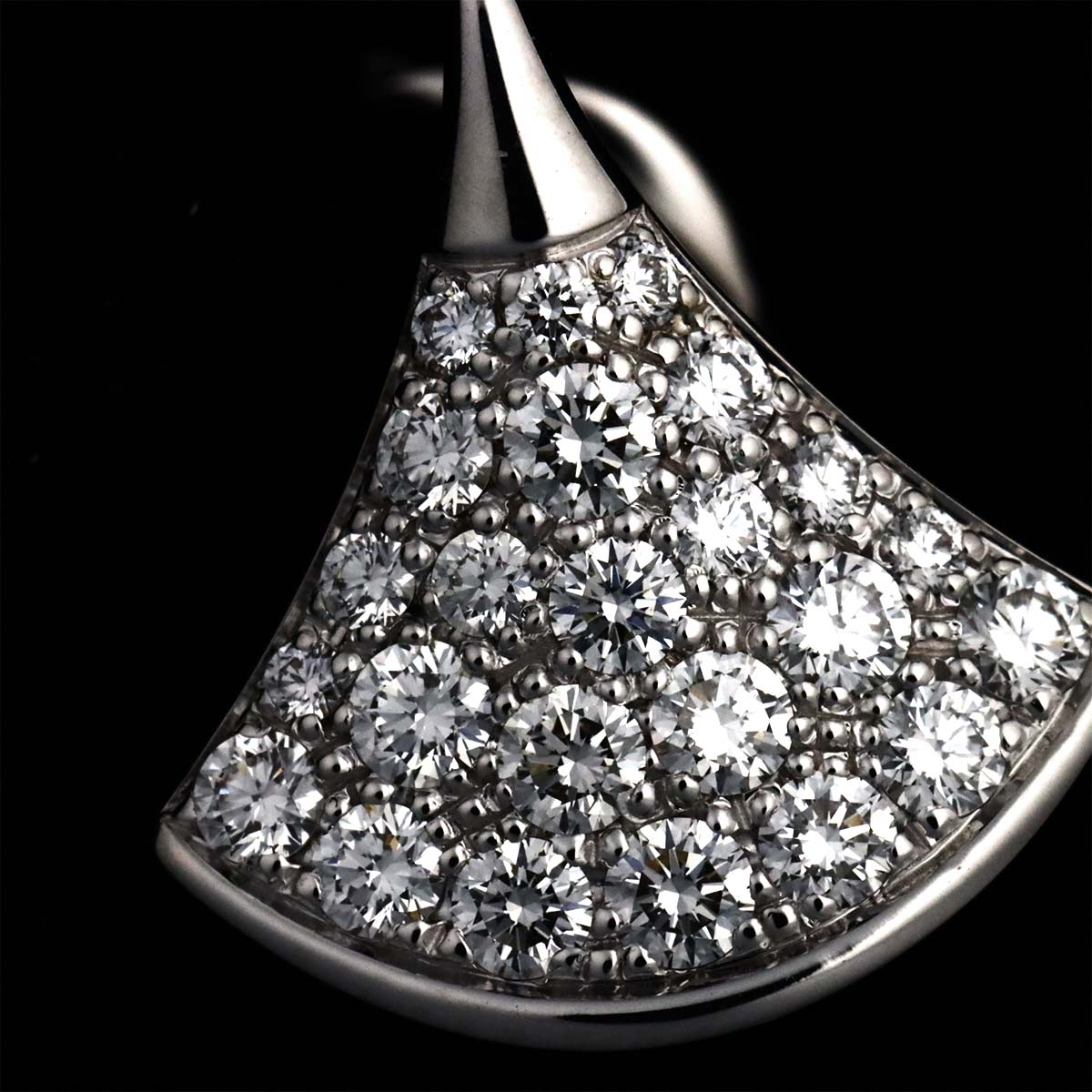 Divas Dream Diamond Earrings Pierced 18K White Gold 750