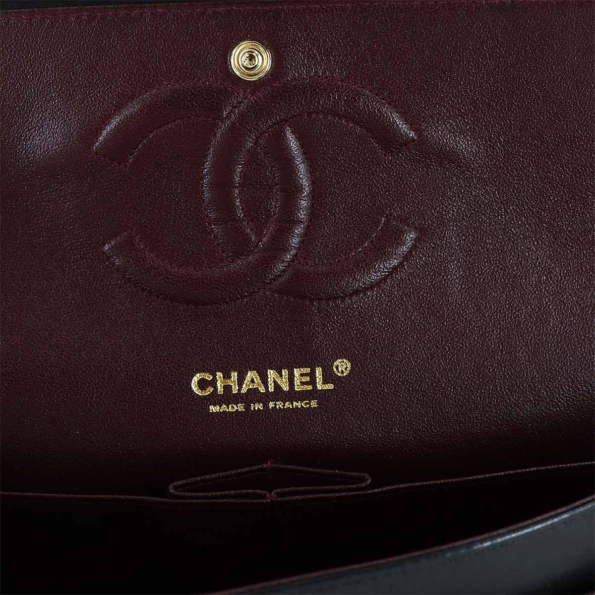 Matelasse 25 Chain Shoulder Bag Leather Black A01112 11.12