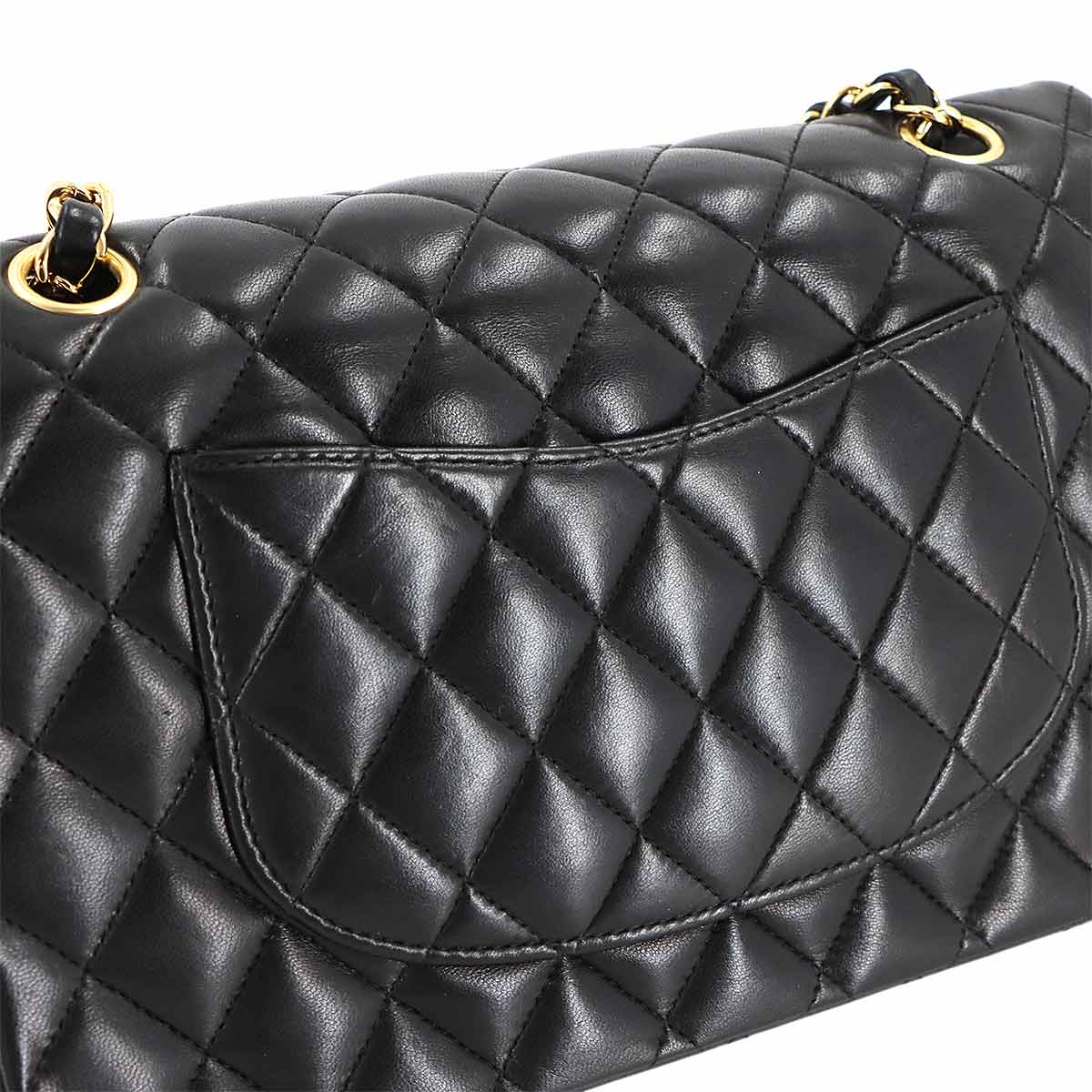 Matelasse 25 Chain Shoulder Bag Leather Black A01112 11.12