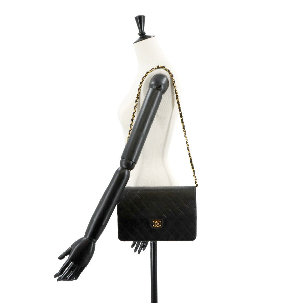 Matelasse Chain Shoulder Bag Leather Black Vintage A03570