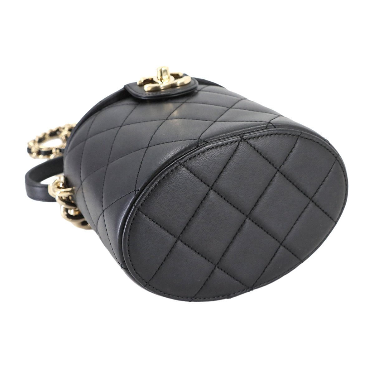 Matelasse Chain Shoulder Bag Leather Black Purse