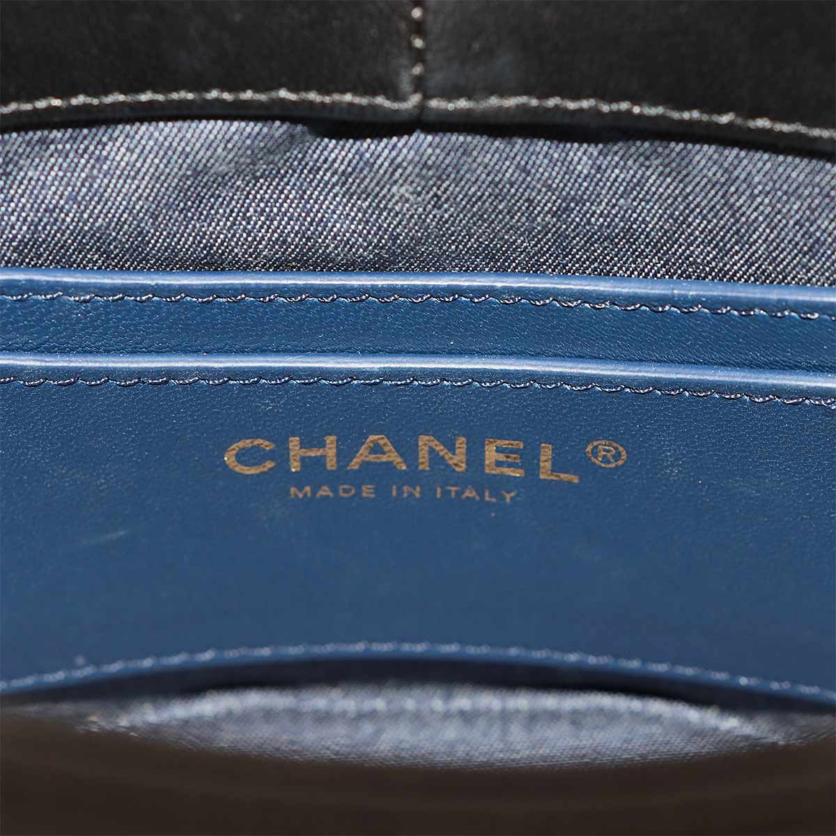 Matelasse Chain Shoulder Bag Leather Black Purse