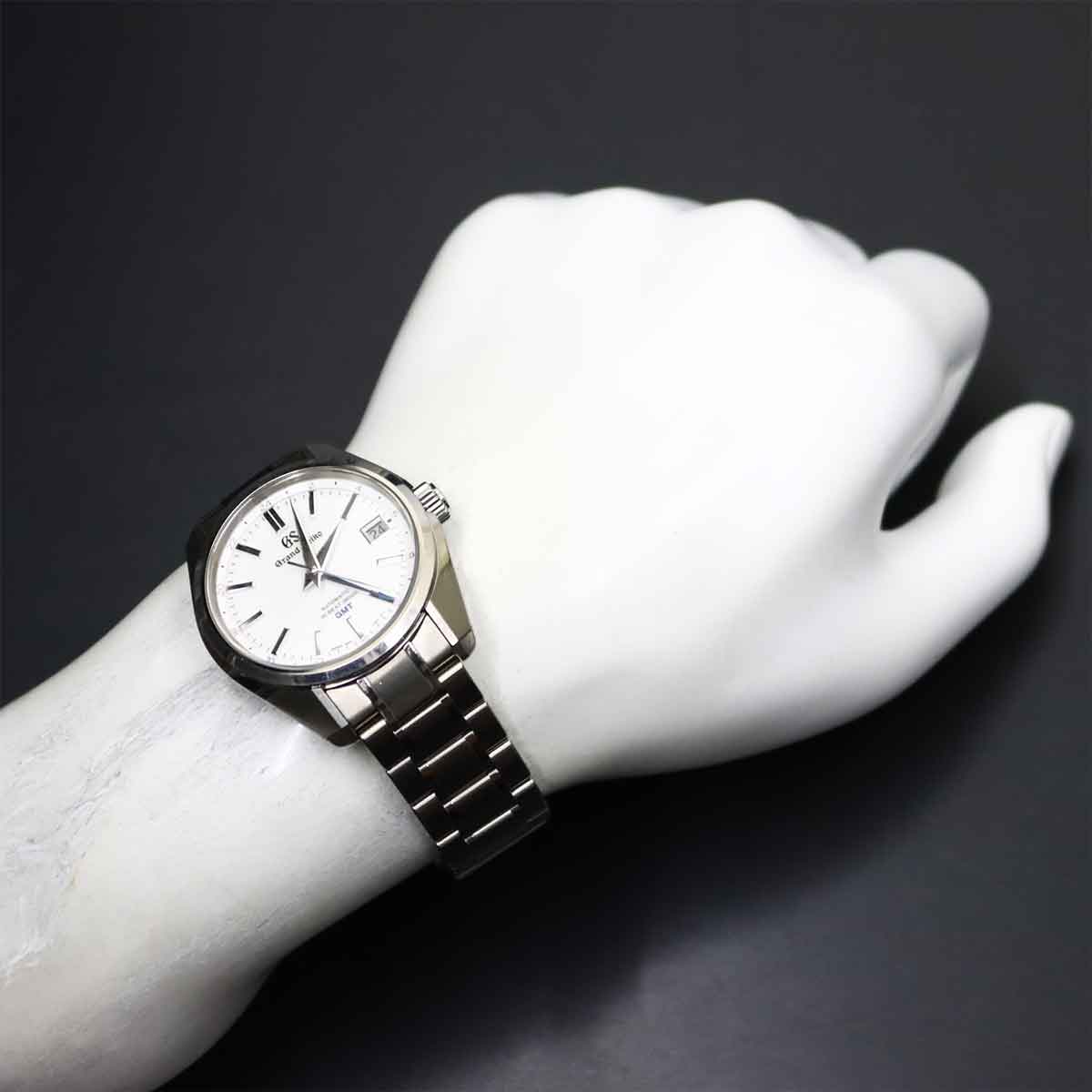 Mechanical Hi-BEAT GMT SBGJ211 Automatic Silver Dial