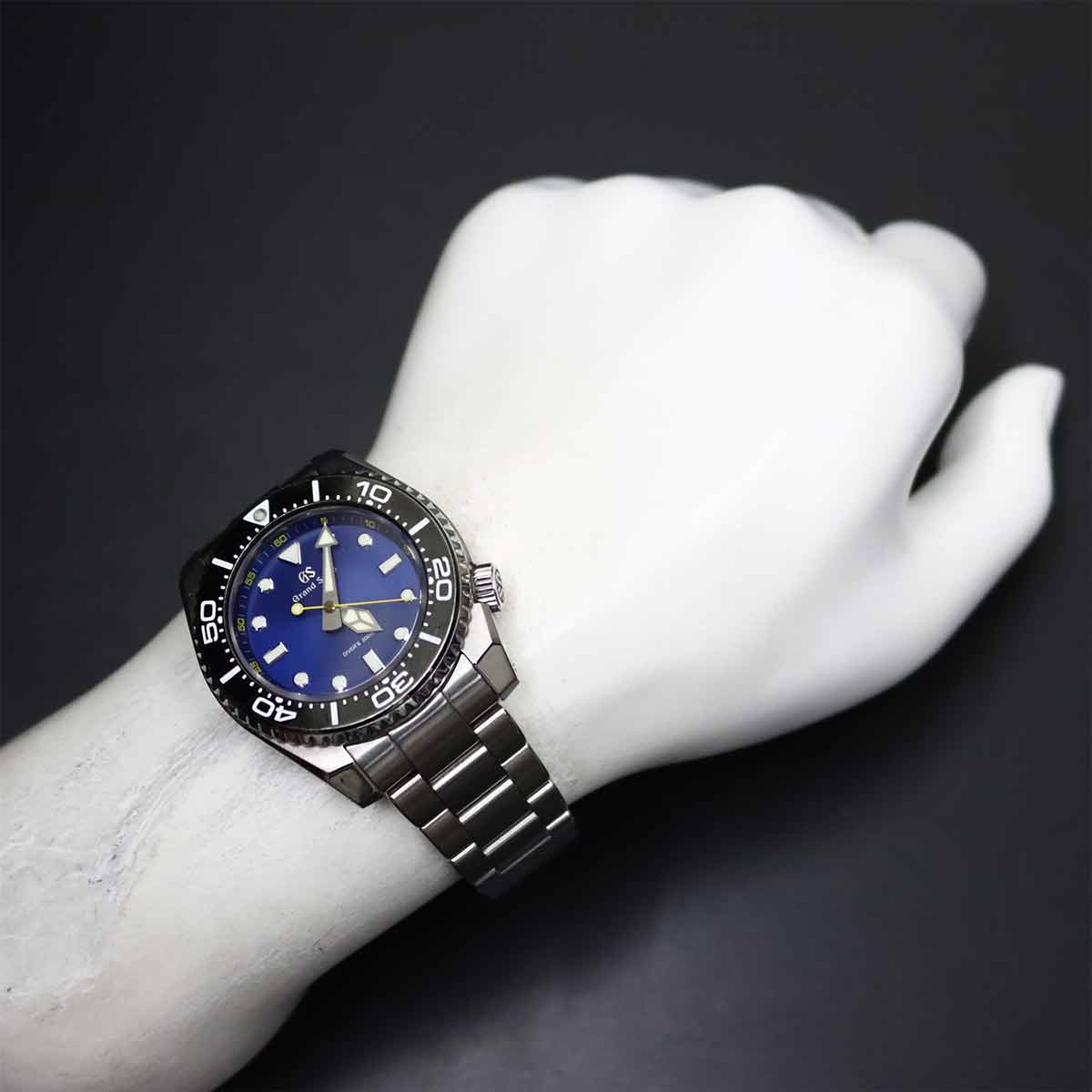 SBGX337 9F61 0AL0 Quartz Blue Dial Mens Watch