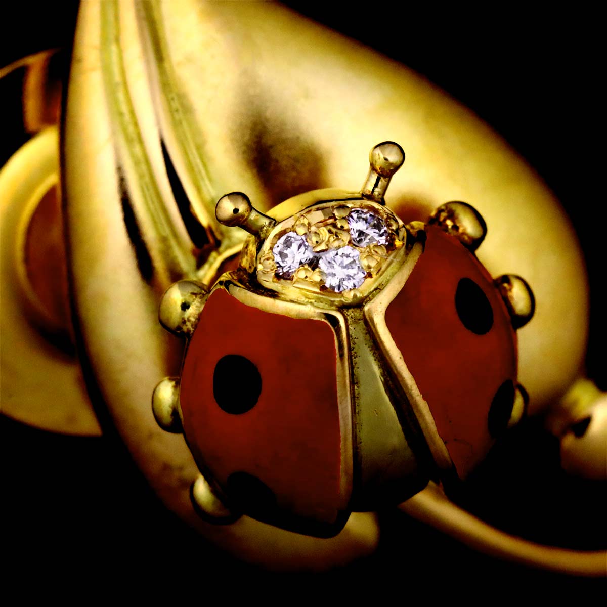 Ladybug Diamond 0.02ct Enamel Brooch 18K YG 750
