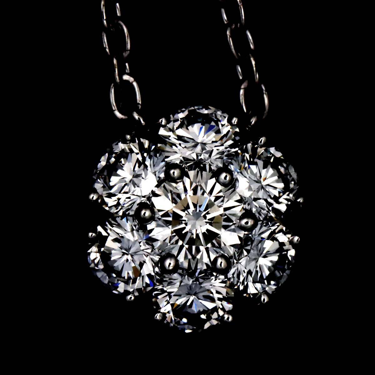 Fleurette Diamond Necklace Pt Platinum