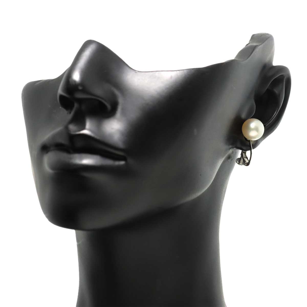 Akoya Pearl 8.6mm Earrings Clip on 18K WG White Gold 750