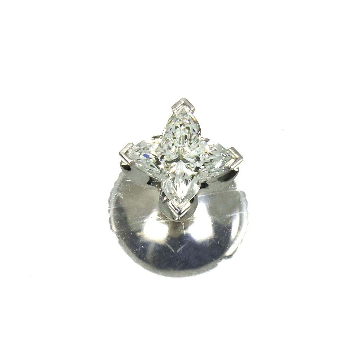 Diamond Earring Pierced 18K WG One Piece only