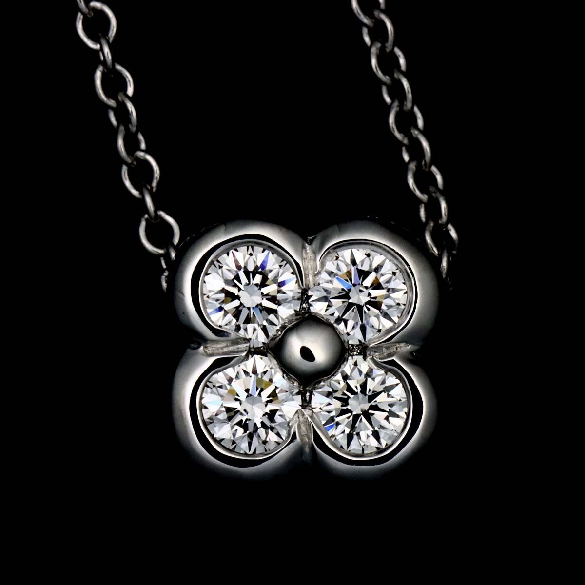 Bezel Set Diamond Necklace Platinum