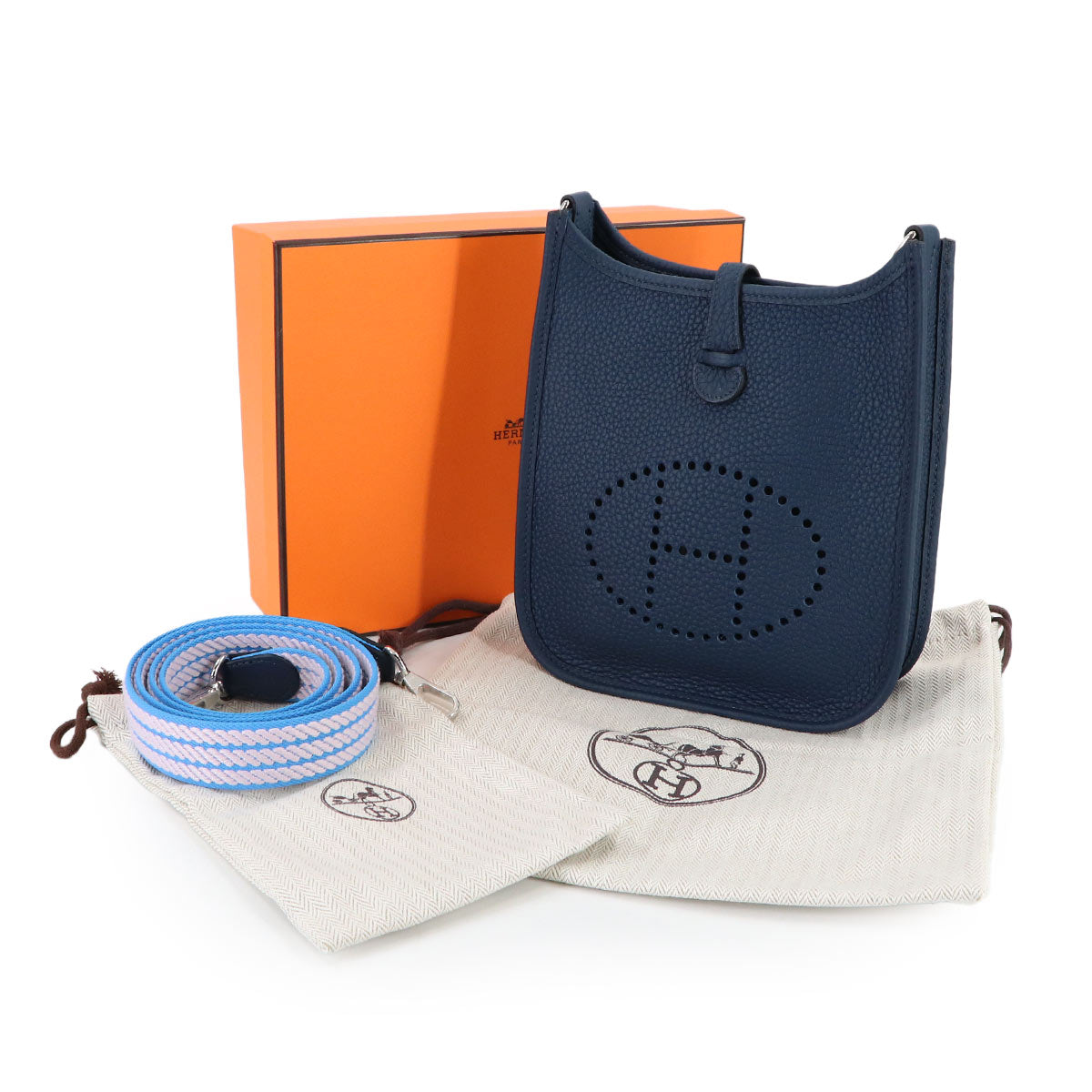 Evelyne Amazone TPM Shoulder Bag Taurillon Clemence