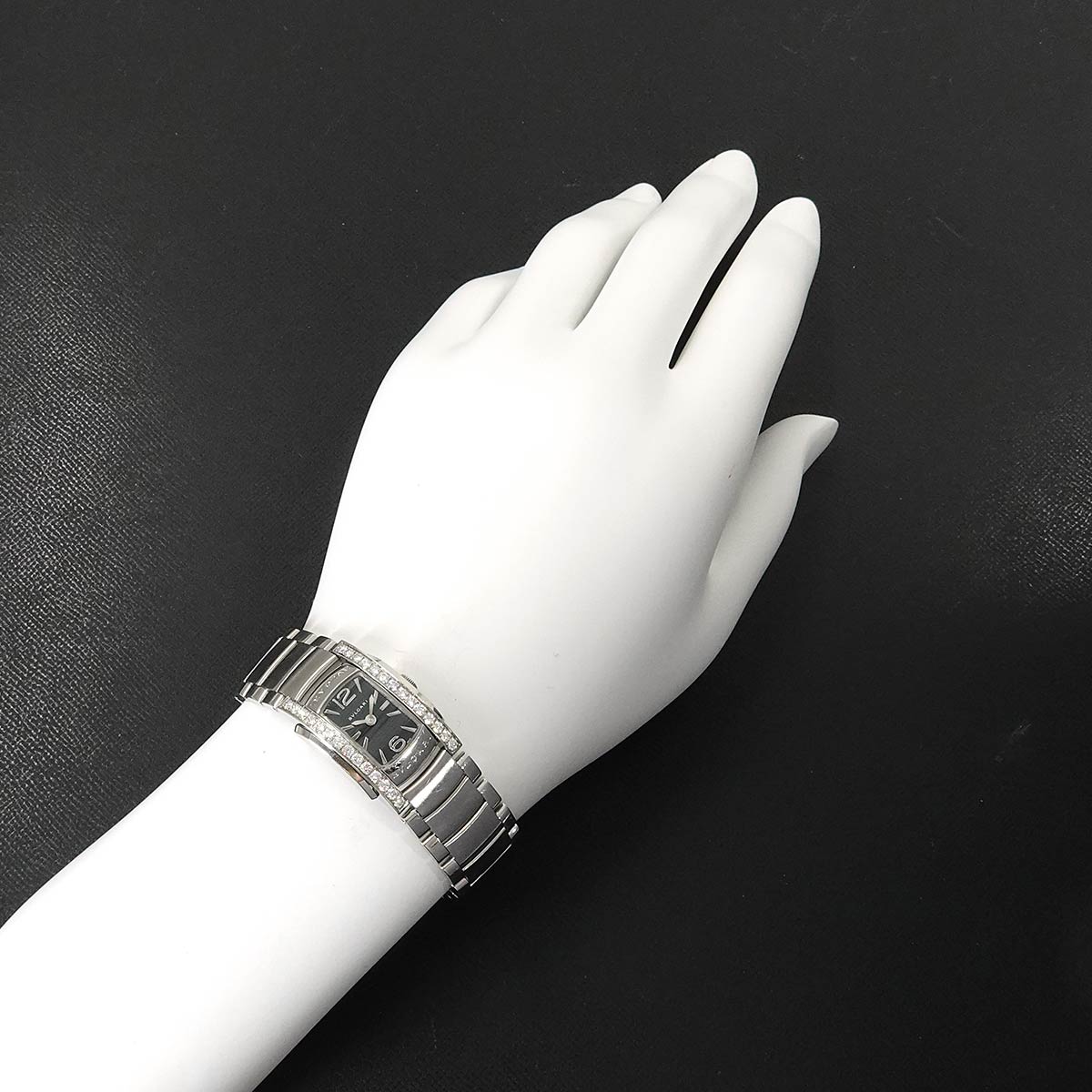 Assioma AA26S Black Dial Ladies Quartz Wrist watch