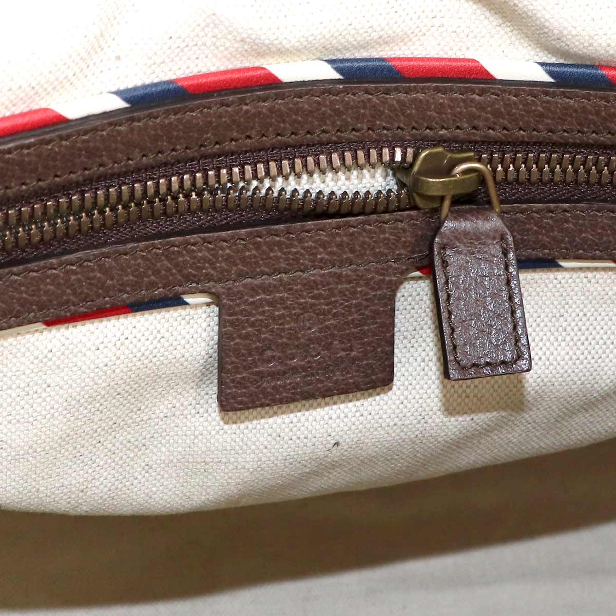 Courrier GG Supreme Duffle Shoulder Bag Beige 459311