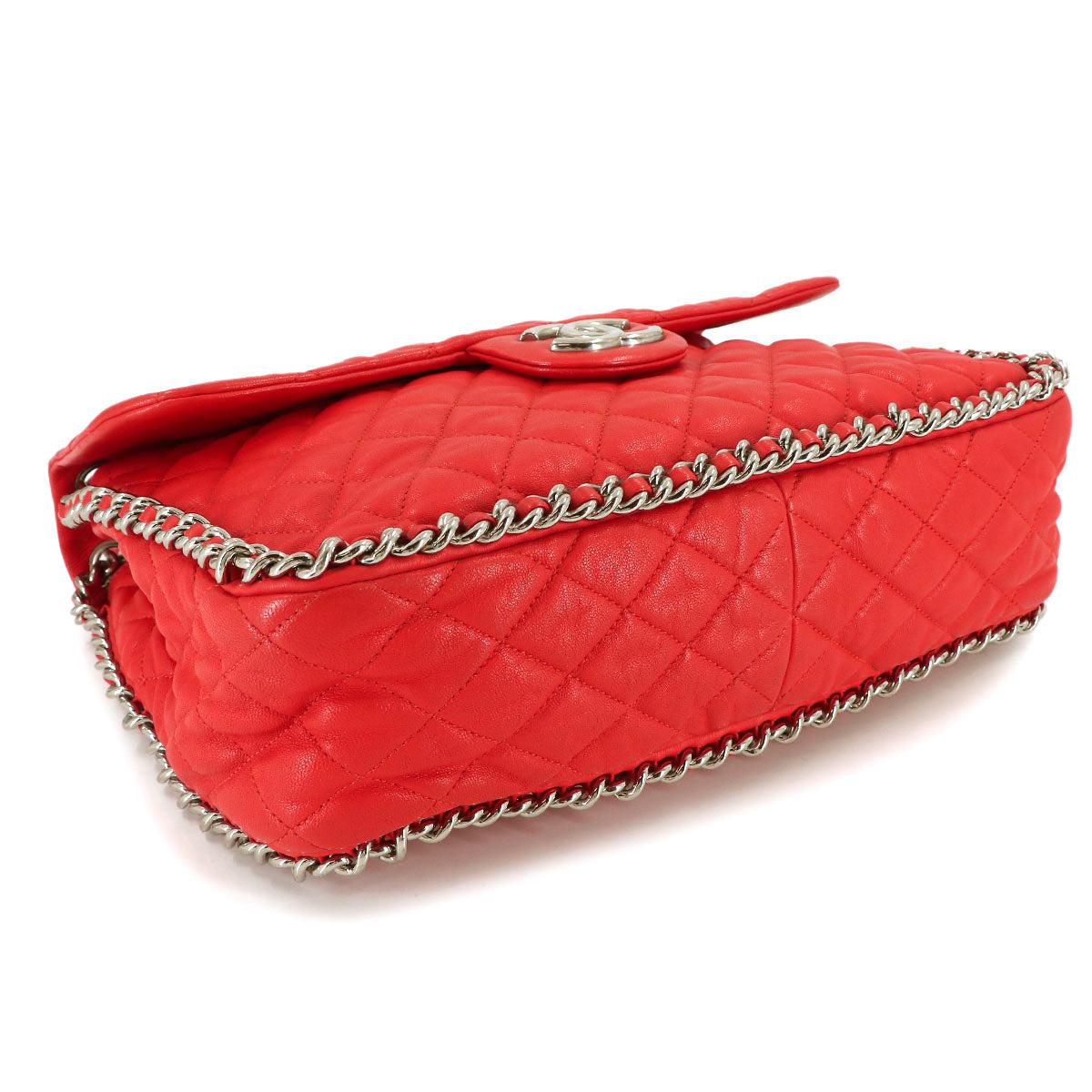 Matelasse Chain Around Shoulder Bag Leather Red Purse