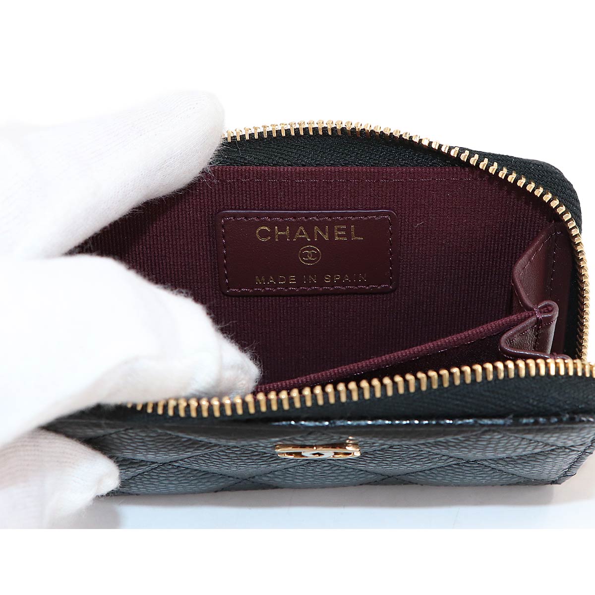 Matelasse Classic Zipped Coin Purse Leather Black AP0216