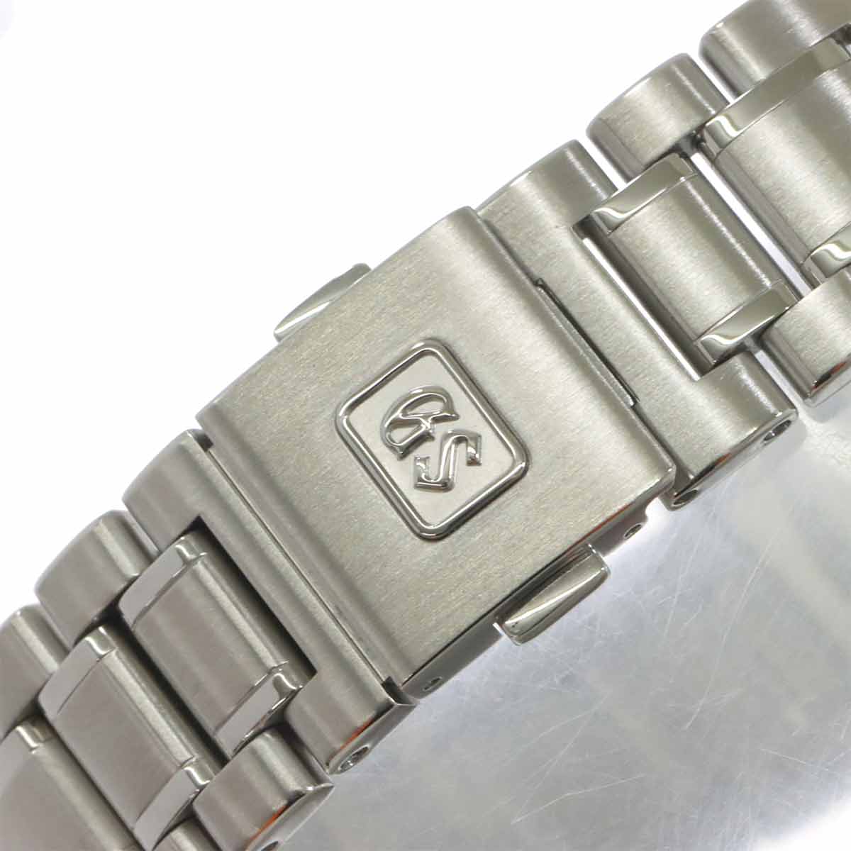 SBGA375 9R65-0CV0 Spring drive Power Reserve Navy Dial