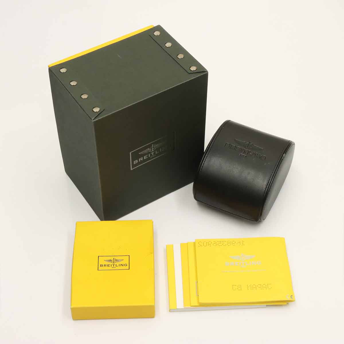 Navitimer Montbrillant 01 Limited 2000 Silver Dial Mens